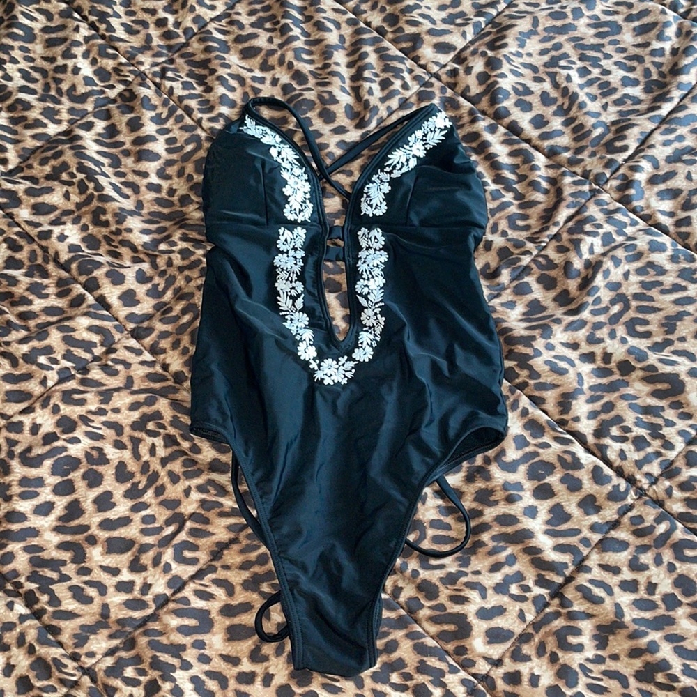 Abercrombie and Fitch one piece floral bathing suit